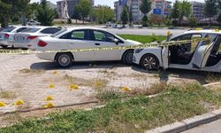Otogarda karşılaşan husumetlilerin kavgası kanlı bitti: 2 yaralı