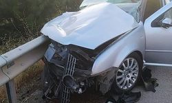 Otomobil ile yolcu otobüsü çarpıştı: 1 ölü