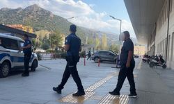 Park kavgasında komşularını bıçaklayan şüpheli tutuklandı