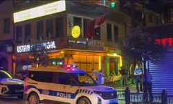Polisin yanında bile durmadılar: Tarihi Arapşükrü Sokağı'nda kavga kamerada