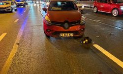 Yenibosna Metrobüs Durağı mevkiinde zincirleme kaza: 3 yaralı