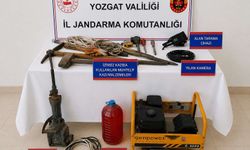 Yozgat'taki kaçak kazıda çeşitli malzemeler ele geçirildi