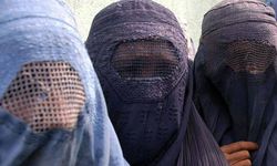 Burka ve peçe bir ülkede daha yasaklandı