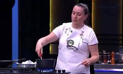 MasterChef’te Gül’ün hikâyesi yürek burktu: Mehmet Şef’ten destek sözü