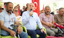 Ümit Özdağ'dan er şehit yakınları ve er gazilerin eylemine destek ziyareti