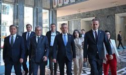 CHP'den TBMM'ye başvuru: YENİ Parti'nin kullandığı oda ve koridorları talep etti