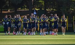 Fenerbahçe, UEFA Şampiyonlar Ligi kadrosunda değişikliğe gitti