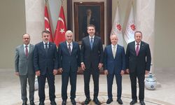 Bursa’da Bakan Bayraktar’dan Valilik ziyareti