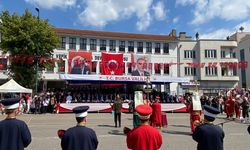 Bursa’da 30 Ağustos coşkusu: Zafer Bayramı Heykel’de kutlandı