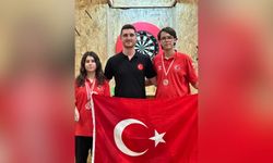 Yıldırımlı genç dartçılardan Avusturya'da madalya yağmuru
