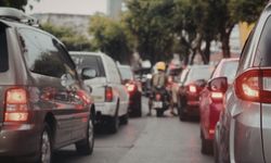 İstanbul'da pazartesi kabusu: Yağmurla birlikte trafik yoğunluğu yüzde 70'e dayandı