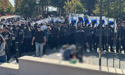 Emeklilerin AYM önündeki eyleminde kendini vurdu: Emekli polis memuru kendini vurdu