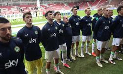 Milli marşta başlarını öne eğdiler: İrlandalı futbolculardan İsrail protestosu!