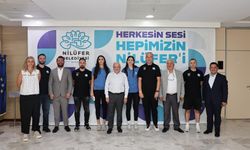 Nilüfer Belediyesporlu milli sporculara Başkan Şadi Özdemir’den tebrik