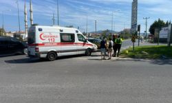 Bursa’da kavşakta iki otomobil çarpıştı: 1 yaralı