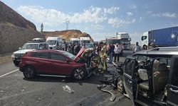 Bingöl-Erzurum yolunda feci kaza! 6 kişi yaralandı