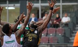 Bursaspor lige mağlubiyetle başladı: Trabzonspor 82-76 kazandı
