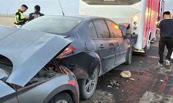 Aksaray'da kum fırtınası zincirleme kazaya neden oldu: 16 yaralı