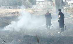 Aksaray'da kurumuş otların tutuşması ile yangın çıktı