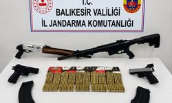 Bandırma ve Ayvalık'ta silah ticareti operasyonu: 10 şüpheli yakalandı