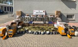 Bursa'da kaçakçılık operasyonu: 3,2 milyon liralık kaçak tütün ve sigara ele geçirildi