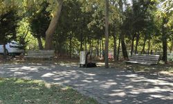 Cami parkındaki bankta şüpheli ölüm