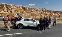 Diyarbakır'da otomobil ile traktör çarpıştı: 4 yaralı