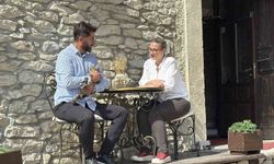 Doğum günü pastası canından ediyordu