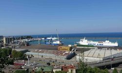 Dron saldırısına uğrayan Ro-Ro gemisi Trabzon Limanı'na demirledi