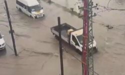 Hatay'da sağanak yağış etkili oldu