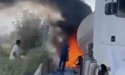 Iğdır'da seyir halindeki tankerin lastikleri alev aldı