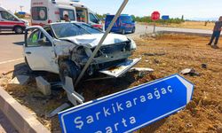 İki otomobil kavşakta çarpıştı: 7 yaralı