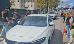 Kadıköy'de okul çevrelerinde güvenlik uygulaması gerçekleştirildi