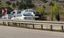 Kastamonu'da elektrik direğine çarpan otomobil hurdaya döndü: 2 yaralı