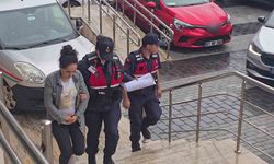 Kızlarını zincire bağlayan anne ve baba tutuklandı: 4 çocuk koruma altına alındı