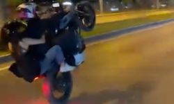 Malatya'da motosikletle tehlikeli yolculuk kamerada