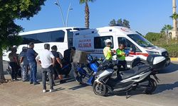 Manavgat'ta zincirleme kaza: Motosiklet sürücüleri yaralandı