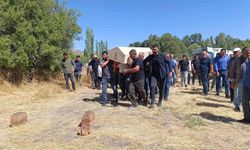Muğla'da öldürülen genç kadın memleketi Malatya'da toprağa verildi
