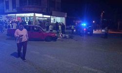 Otomobil ile motosiklet çarpıştı: 3 yaralı