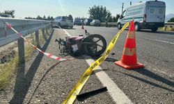 Otomobil motosiklete arkadan çarptı: 1 ölü 3 yaralı