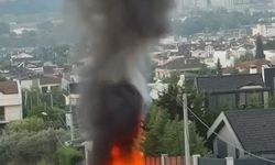 Bursa park halindeki araç alev alev yandı