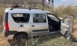 Sarampole giren otomobilde 2 kişi yaralandı