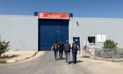 Siverek'te 25'er yıl hapis cezasıyla aranan 2 firari yakalandı