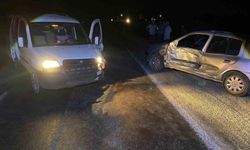 Şuhut'ta trafik kazası: 2 yaralı