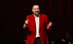 Ata Demirer aşka geldi: Urla’dan romantik kareler