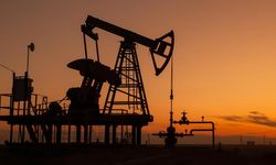 Petrolde sert düşüş: Brent 100 doların altını gördü