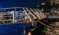 Mudanya’da deniz otobüsü iskeleye çarptı: Yolcular panik yaşadı