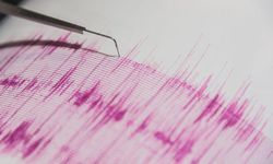 Adana’da gece saatlerinde korkutan deprem!
