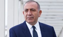 Gürsel Tekin’in görevine son verildi