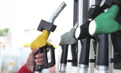 Akaryakıtta tarihi eşik aşıldı: Motorin 100 lirayı geçti